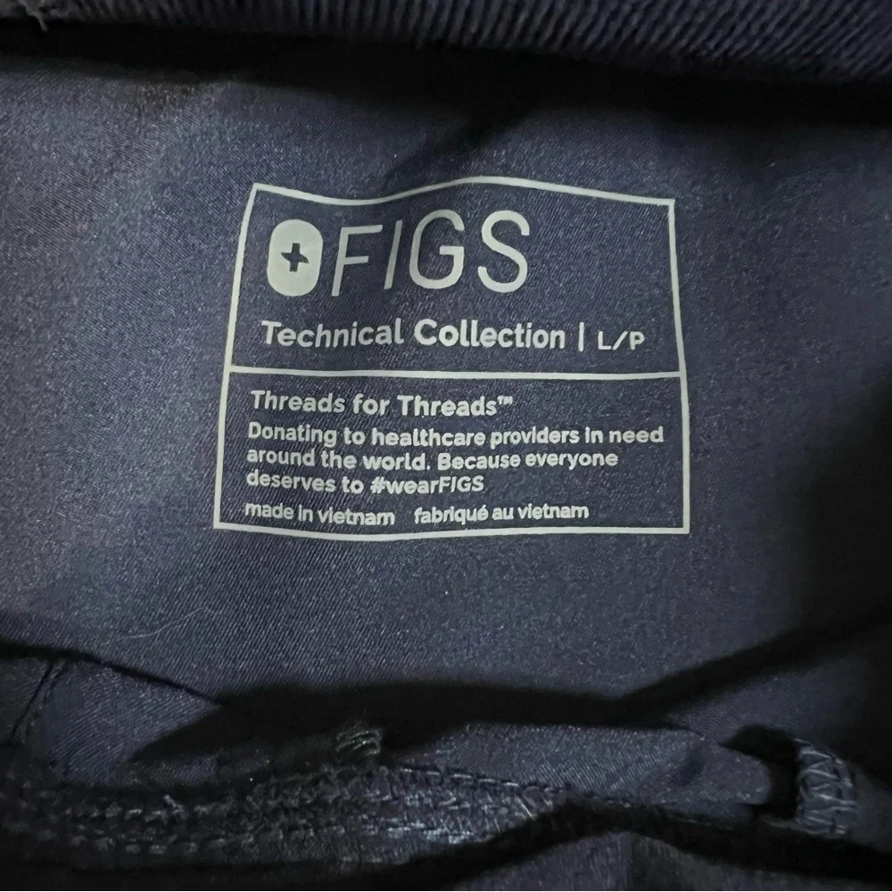 NWT Figs Women’s Maternity Jogger Scrub Pants Navy Size L Petite - Picture 6 of 7